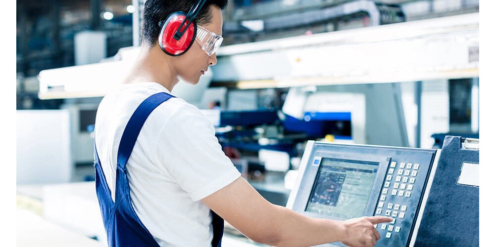 Exploring the Life of A CNC Machinist