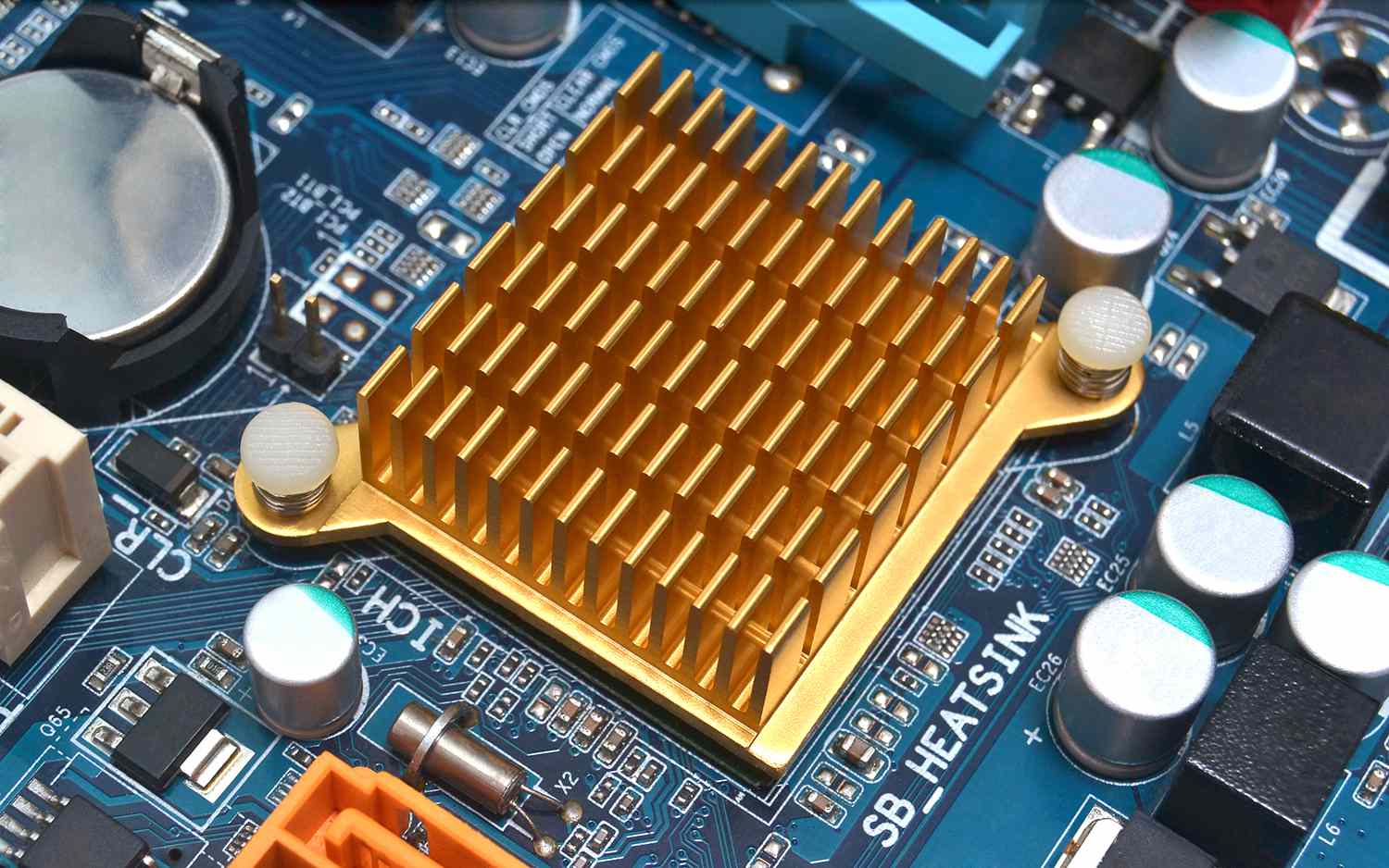 The Impact of Environmental Factors on CPU Heat Sink Function